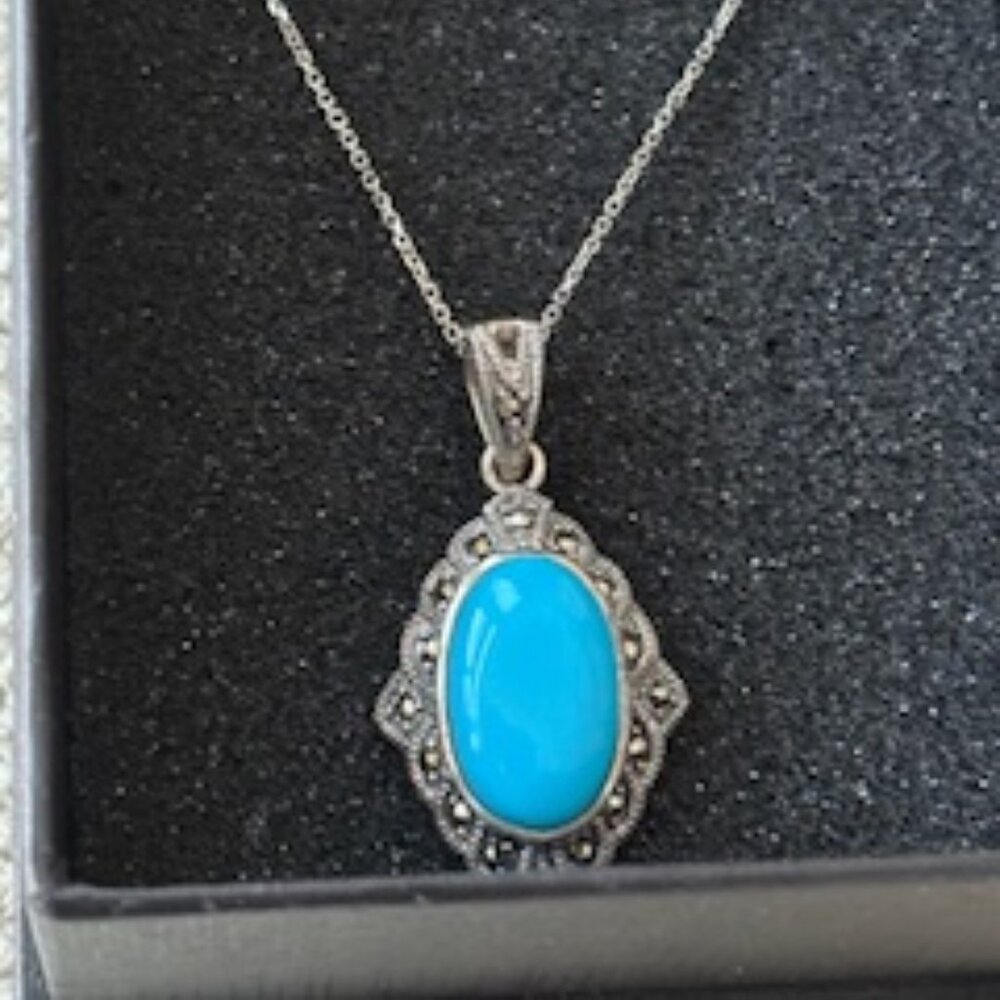 Sterling silver necklace with Turquoise pendant